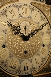 Часы напольные Hermle "Eva"